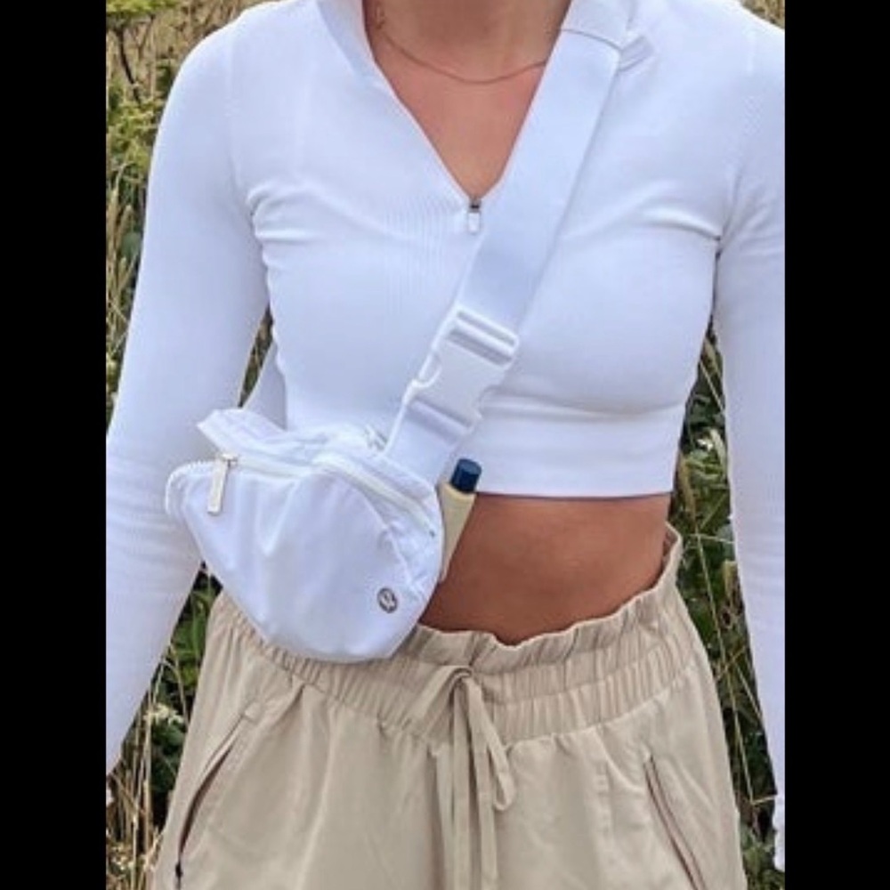 Lululemon Everywhere Belt Bag White